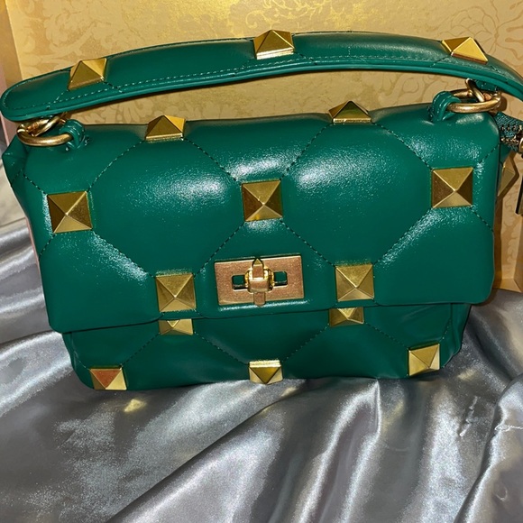 Vintage Handbags - Green Faux Leather Mini Bag w. Gold Studs